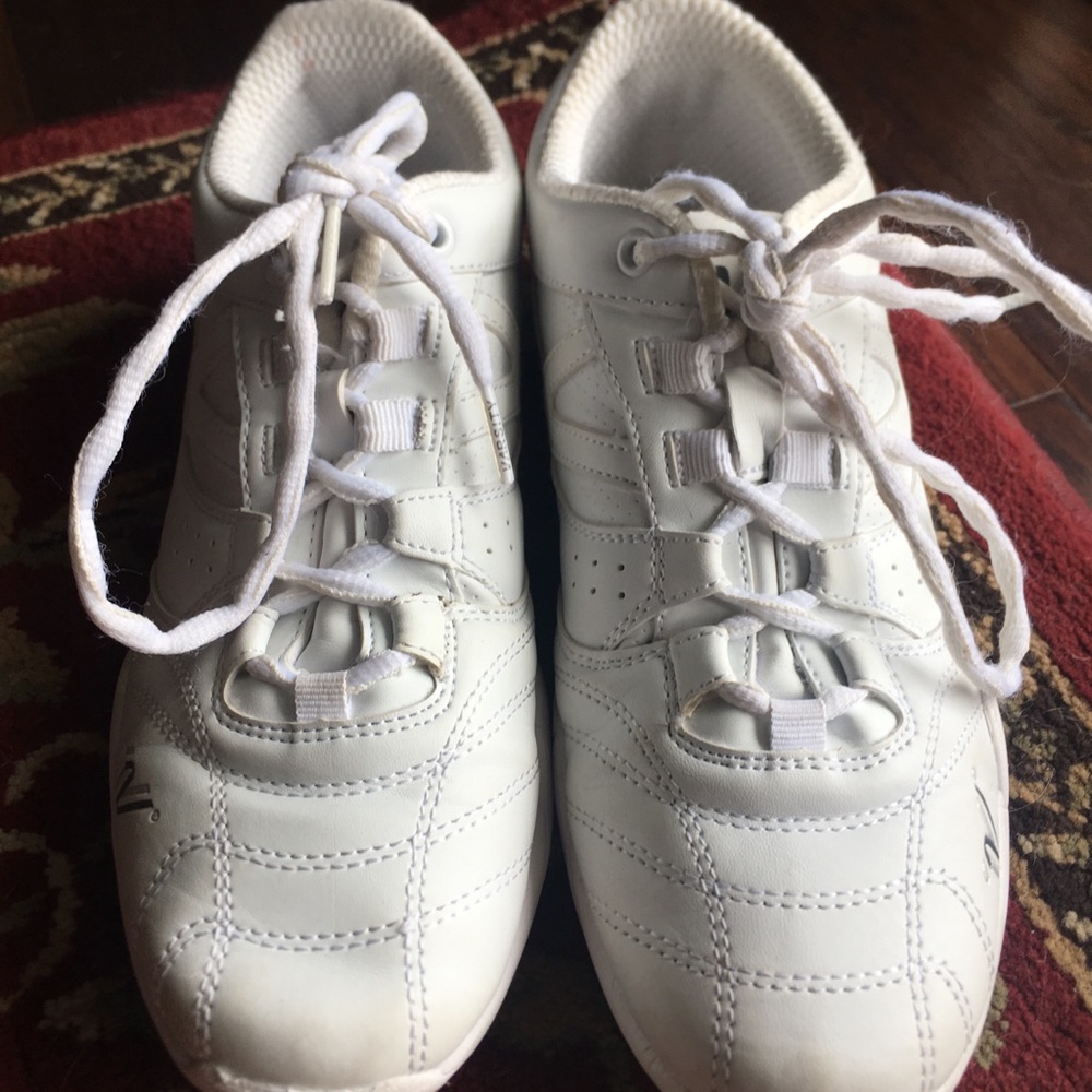 Varsity cheer shoes
